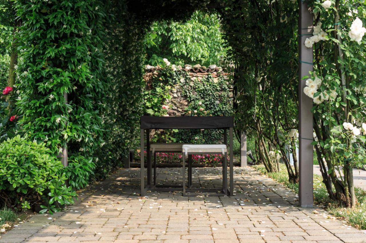 B&B A Ca' Minore Franciacorta Passirano Extérieur photo